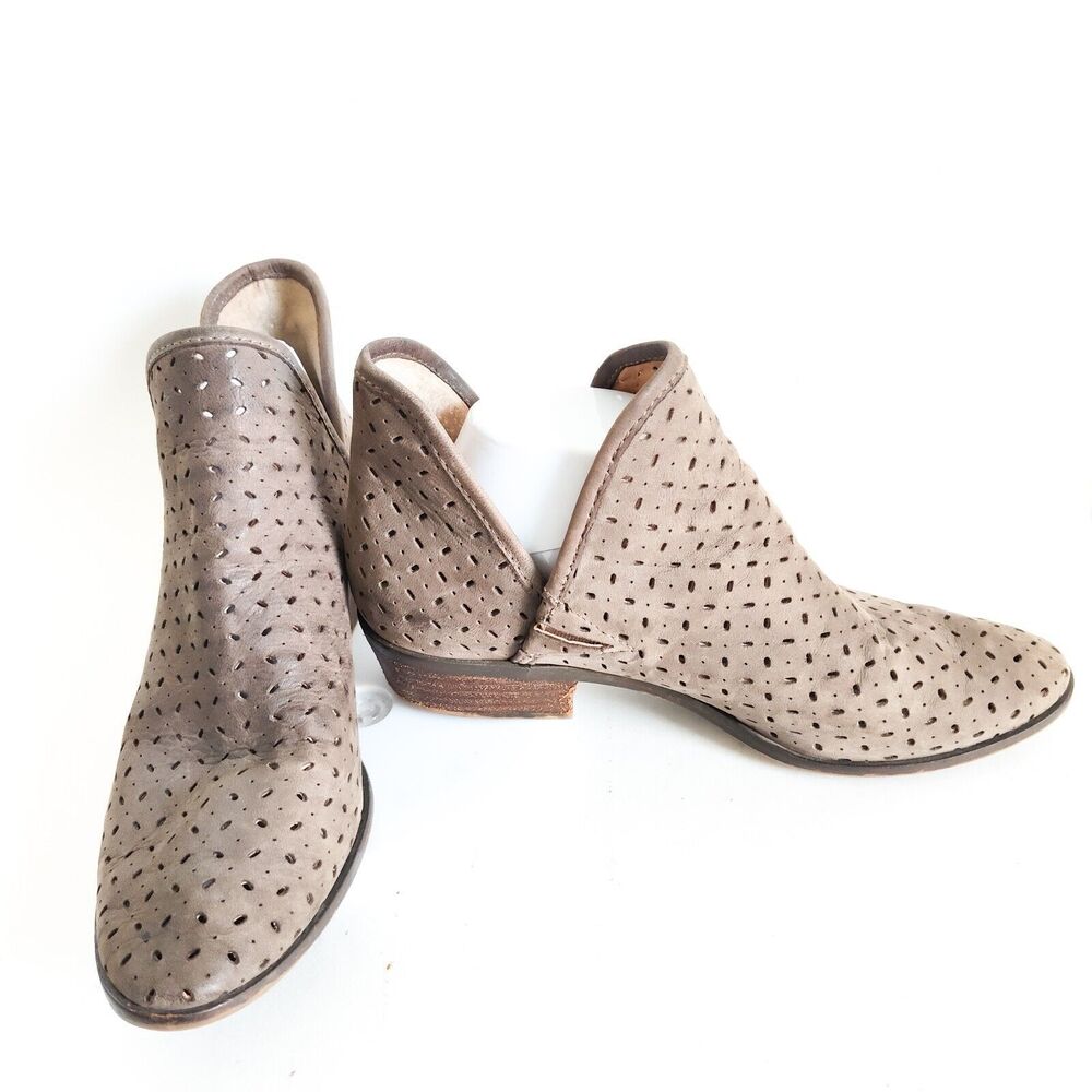 Lucky Brand Boho Greige Perforated Block Heel Ankle Boots Women's Size 9 / 39 - Picture 5 of 8